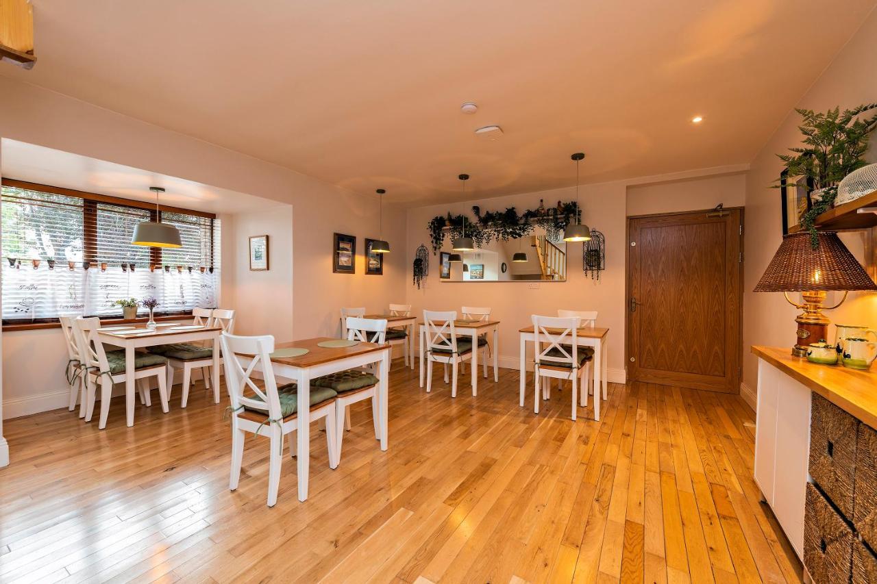 Mount Barker Hotel Swords Eksteriør billede
