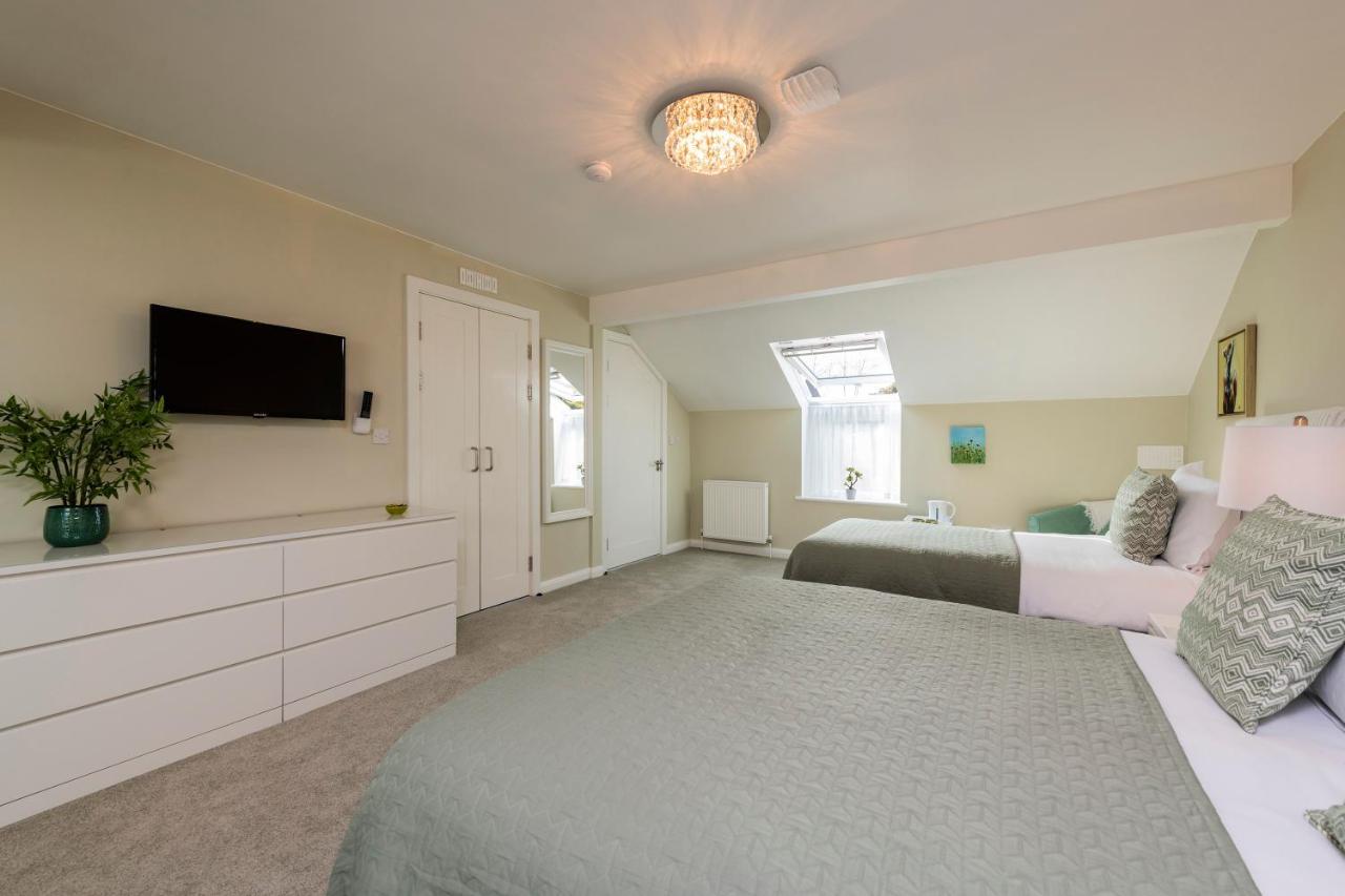 Mount Barker Hotel Swords Eksteriør billede